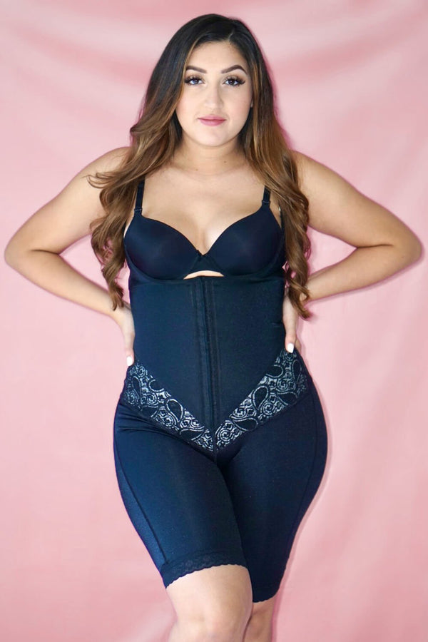 Strapless corset bodysuit with lace. Silene Colombian Shapewear